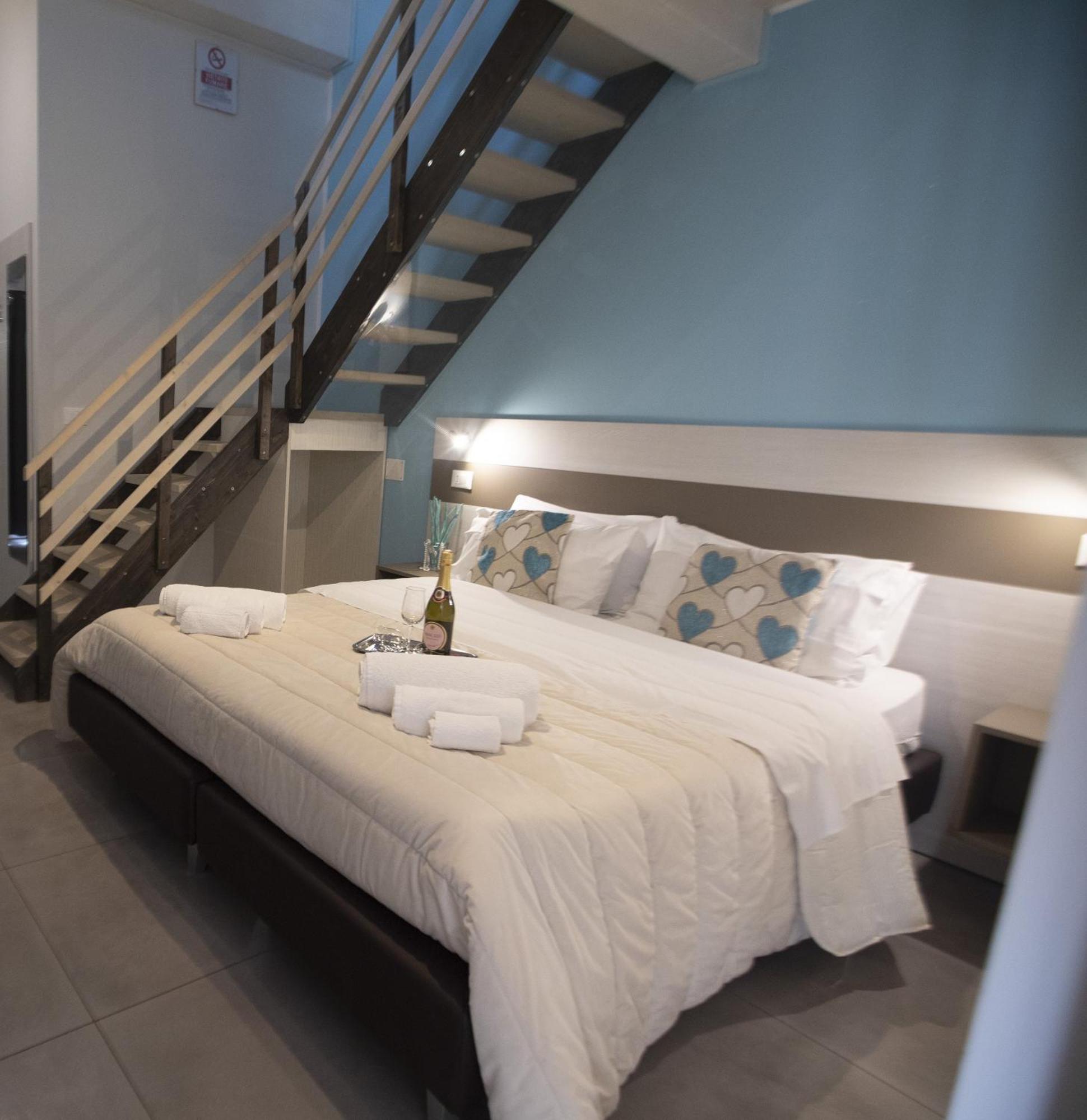 La Perla Amantea - Rooms & Apartaments Εξωτερικό φωτογραφία