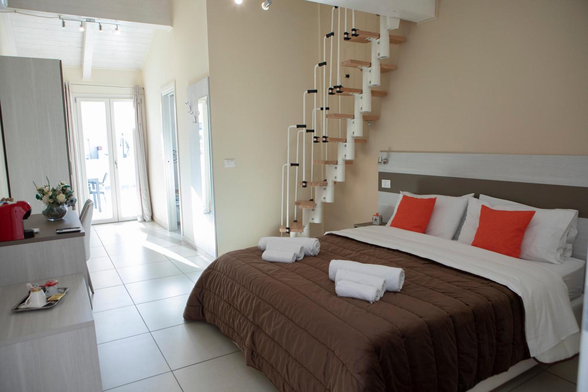La Perla Amantea - Rooms & Apartaments Εξωτερικό φωτογραφία