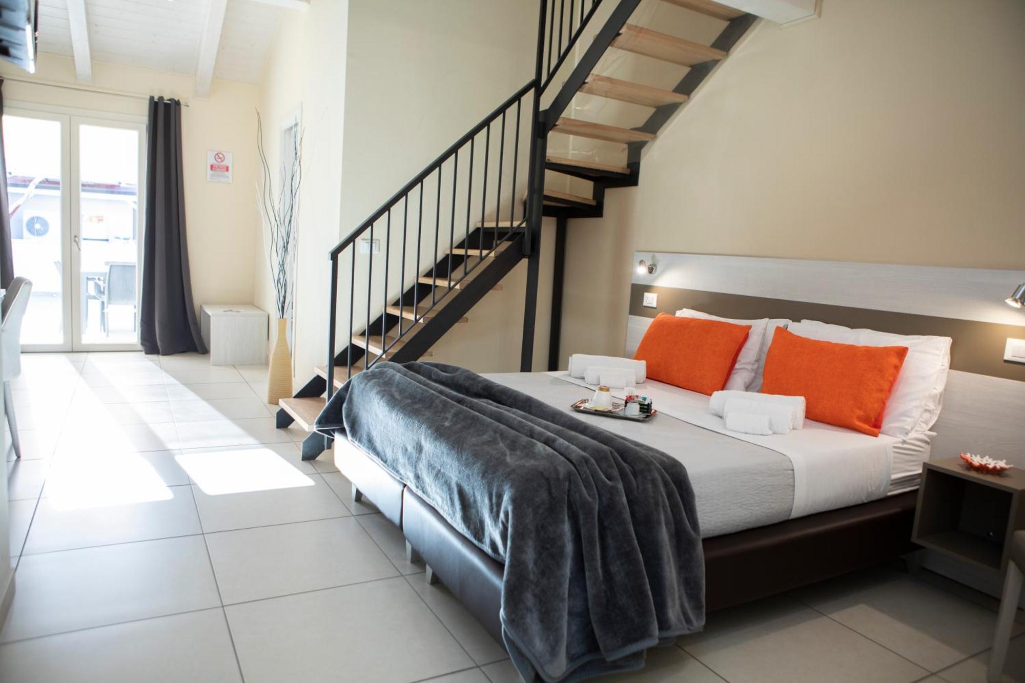 La Perla Amantea - Rooms & Apartaments Εξωτερικό φωτογραφία