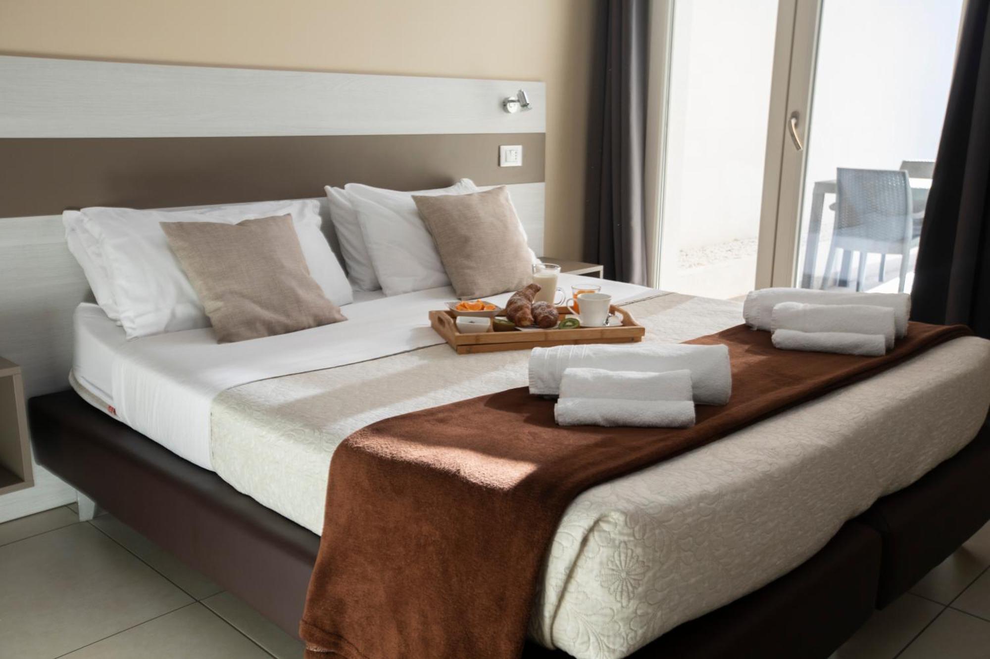 La Perla Amantea - Rooms & Apartaments Εξωτερικό φωτογραφία