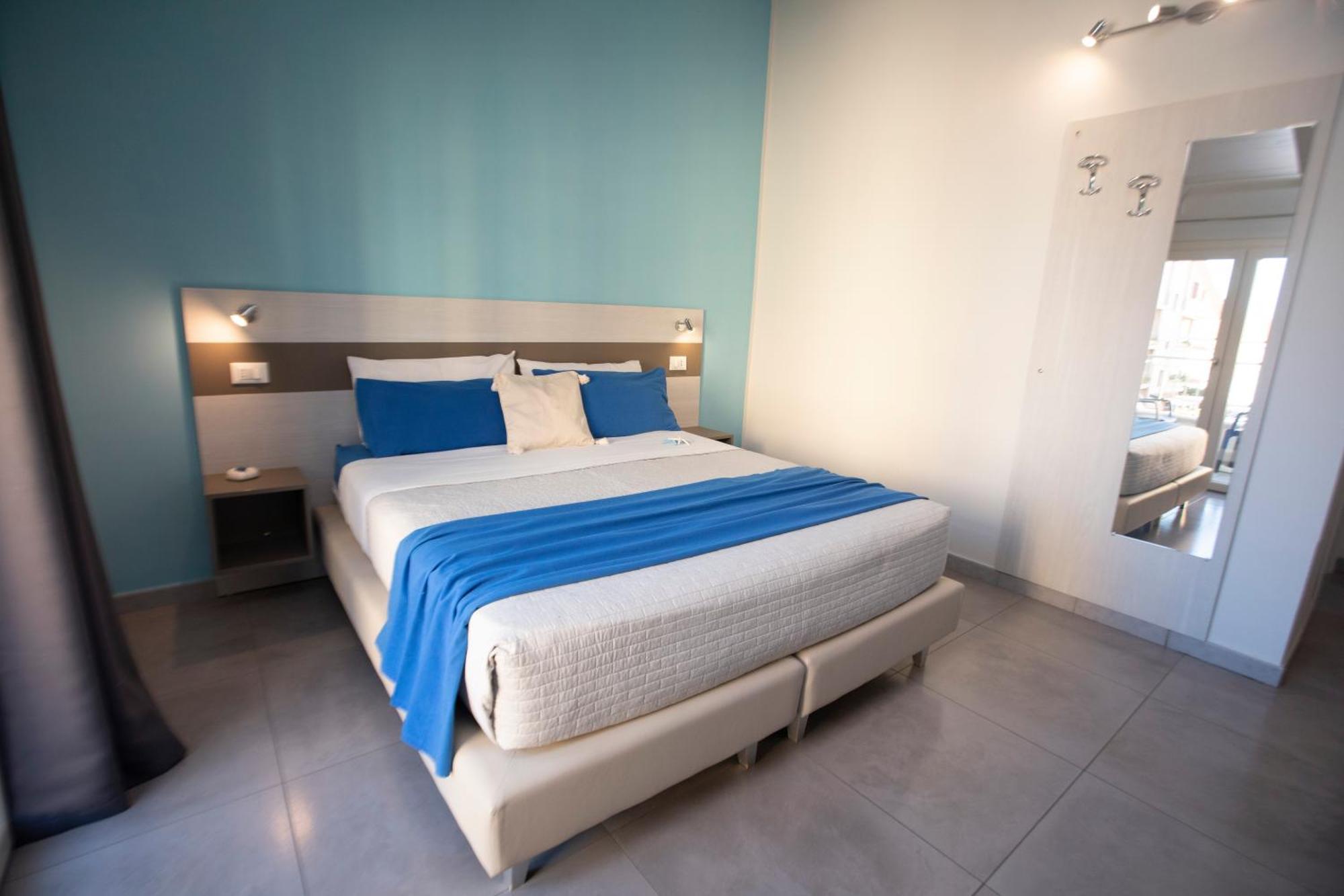 La Perla Amantea - Rooms & Apartaments Εξωτερικό φωτογραφία